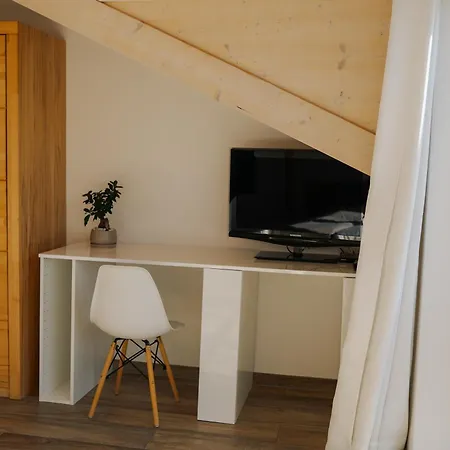 Apartament Lichtdurchflutete Mit Grosser Dachterrasse Bruckmühl