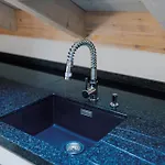 Lichtdurchflutete Mit Großer Dachterrasse