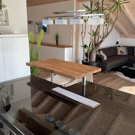 Apartman Lichtdurchflutete Mit Grosser Dachterrasse