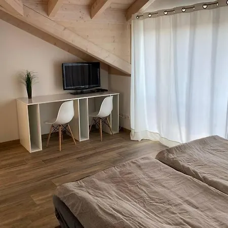 Lichtdurchflutete Mit Grosser Dachterrasse Apartman